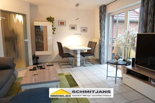 Wohnzimmer - Helle, gemütliche 3-Zimmer-Wohnung mit Balkon im Herzen von Lingen
