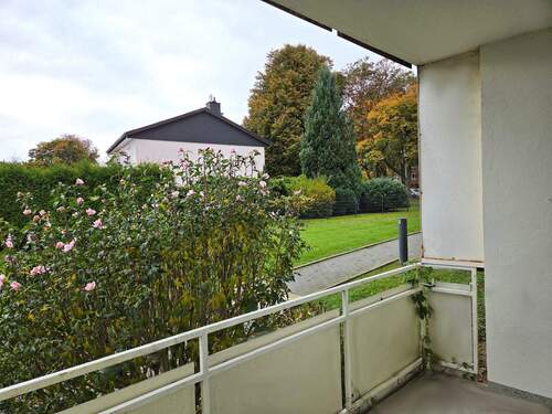 Ausblick Balkon - 3 Zimmer Etagenwohnung zur Miete in Kiel