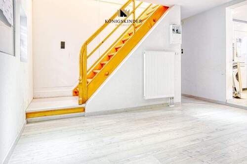 Aufgang zur oberen Etage - 