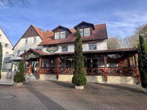 Außenansicht - Stilvolles Geschäftsgebäude mit Gastronomie und drei Mietwohnungen