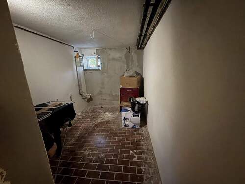 Einliegerwohnung begonnen mit dem Ausbau - 