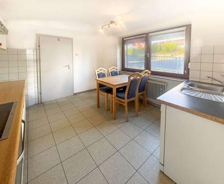 Küche - 4 Zimmer Bauernhaus, Landhaus in Rengsdorf