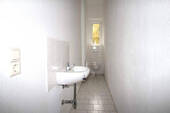 WC - 