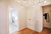 Eingangsbereich - 3 Zimmer Etagenwohnung zum Kaufen in München