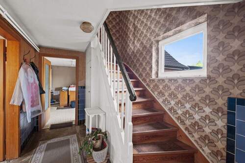 Flur EG - 5 Zimmer Doppelhaushälfte in Hamburg