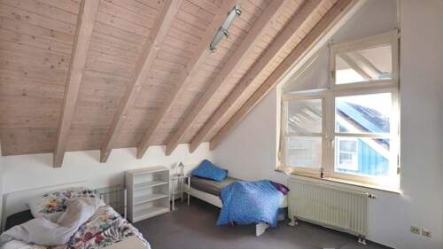 Zimmer 2 Dachgeschoss - 