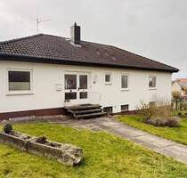 Großzügiger Winkelbungalow (Erbpacht) in begehrter Wohnlagen (Wieter) von Northeim - viel Platz, Charme und Entwicklungspotenzial