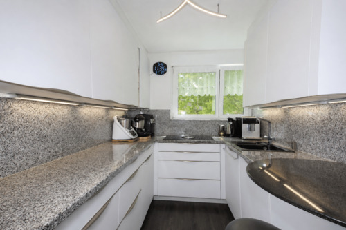Moderne Einbauküche – sofort einziehen und wohlfühlen - Etagenwohnung mit 88,30 m&sup2; in Lahr/Schwarzwald zum Kaufen