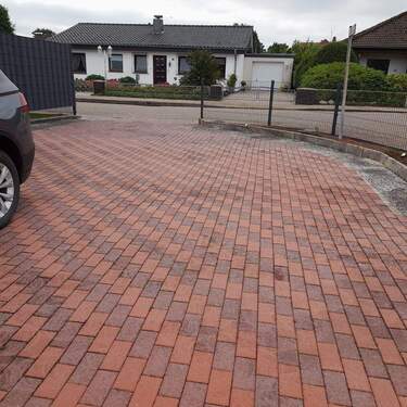 gepflasterte Stellplätze - 