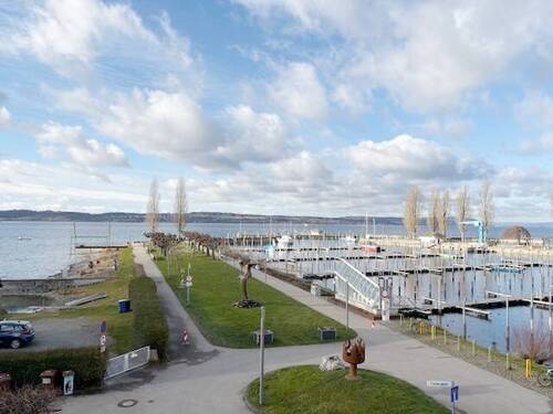 Blick_Hafenmole_Mainaubucht - 