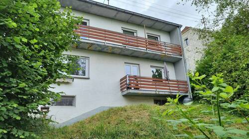 Rückansicht - Freistehendes 1-Fam-Haus mit viel Platz, Einbauküche, Garage und gr. Garten