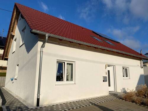 Außen - 8 Zimmer Einfamilienhaus in Wellendingen / Wilflingen