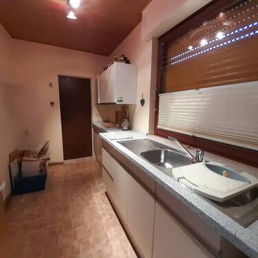 HWR mit Küchenzeile - 