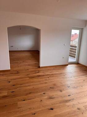 Bild 2 - 4 Zimmer Etagenwohnung zum Kaufen in Altusried