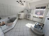 Vollbad im Dachgeschoss - 