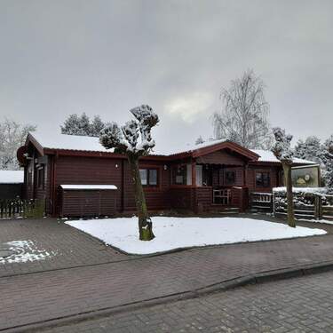 Ansicht Straße - 4 Zimmer Einfamilienhaus zum Kaufen in Elsfleth