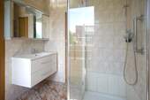 PR285-125Duschbad im EG - 