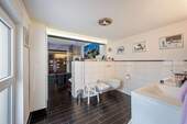 Teilansicht Badezimmer - 