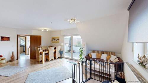 Wohn- und Essbereich mit Zugang zum Balkon - Etagenwohnung mit 73,00 m&sup2; in Hamm zum Kaufen