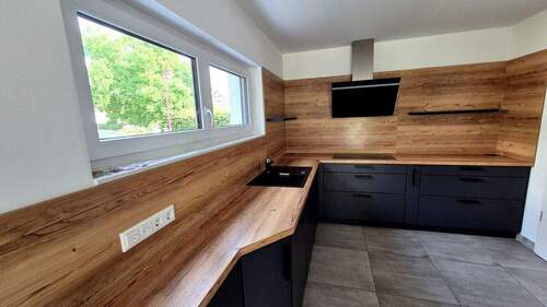 Küche_linke Seite - 5 Zimmer Einfamilienhaus zum Kaufen in Großpösna