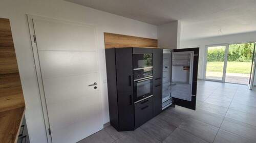 Küche rechte Seite - 5 Zimmer Einfamilienhaus in Großpösna