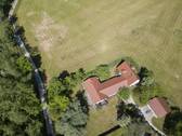 Draufsicht Drohne - Einfamilienhaus mit 293,00 m&sup2; in Bad Heilbrunn zum Kaufen