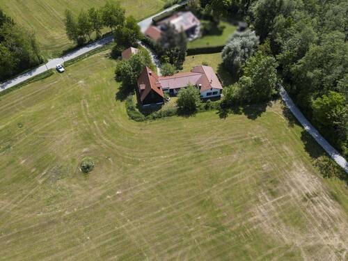 West-Draufsicht Drohne - 