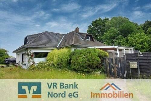 Bild 1 - Wohnhaus mit Nebengebäude am Ende einer ruhigen Sackgasse