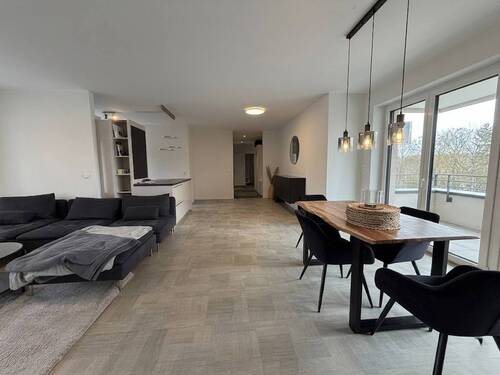 Wohn- und Essbereich - 