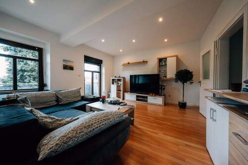 Wohnzimmer 1. OG rechts - 