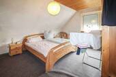 Schlafzimmer OG links - 