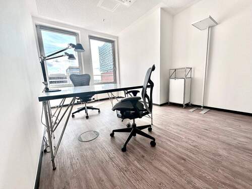 Teambüro 3 Personen mit Elphiblick - Büro mit 29,00 m&sup2; in Hamburg zur Miete
