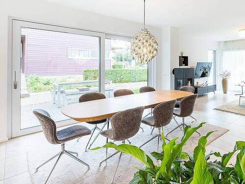 Beispiel Essen - Einfamilienhaus mit 176,00 m&sup2; in Gaienhofen zum Kaufen