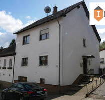 Gepflegtes, kernsaniertes, Mehrfamilienhaus mit 3 Wohnungen - Terrasse - Balkon - Garage - großes Grundstück - Saarbrücken - Saarbrücken / Herrensohr