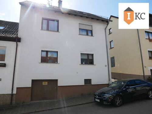 Vorderansicht - 9 Zimmer Mehrfamilienhaus, Wohnhaus zum Kaufen in Saarbrücken / Herrensohr