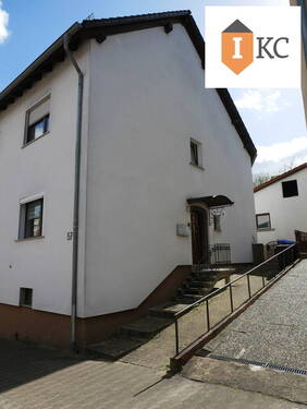 Eingangsbereich - 9 Zimmer Mehrfamilienhaus, Wohnhaus in Saarbrücken / Herrensohr