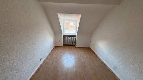 07.jpg - 3 ZKB, renoviert, frei, 4.OG Kaiserstr. 6 66111 Saarbrücken