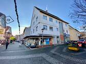 Ansicht Fußgängerzone - Super schönes Mehrfamilienhaus mit 3 Gewerbeeinheiten mitten in Kirchhain