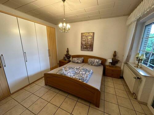Schlafzimmer (Eltern) - 