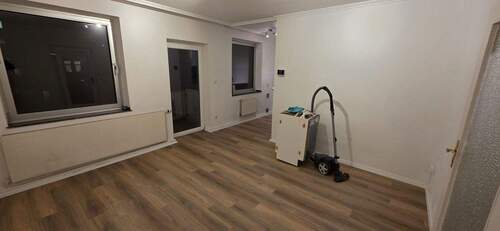 Zimmer 3 mit Balkon/Küche - Etagenwohnung mit 63,90 m&sup2; in Aachen zur Miete