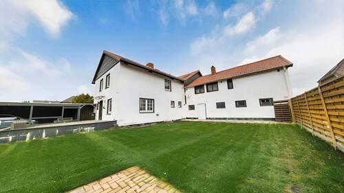 Haupsthaus mit Garten - 1 Zimmer Mehrfamilienhaus, Wohnhaus in Sassenburg