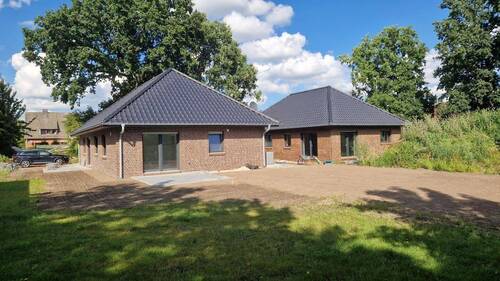 Bild 1 - Doppelbungalowhälfte in AurichSandhorst