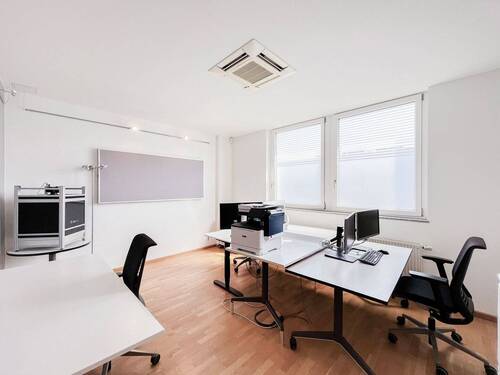 Praktisches Doppelbüro - 