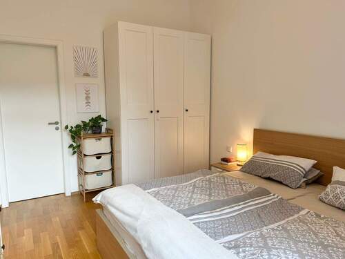 Schlafzimmer Ansicht 1 - 