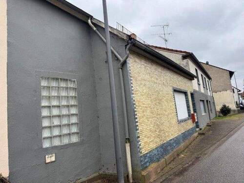 2 Außenansicht - Einfamilienhaus zum Kaufen in Kirrweiler