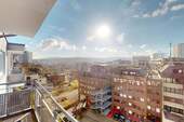 Balkonausblick - 4 Zimmer Etagenwohnung zum Kaufen in Stuttgart