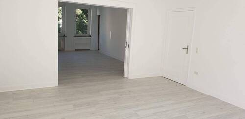 Wohn - Esszimmer Ansicht 1.jpg - 5 Zimmer Etagenwohnung in Dortmund