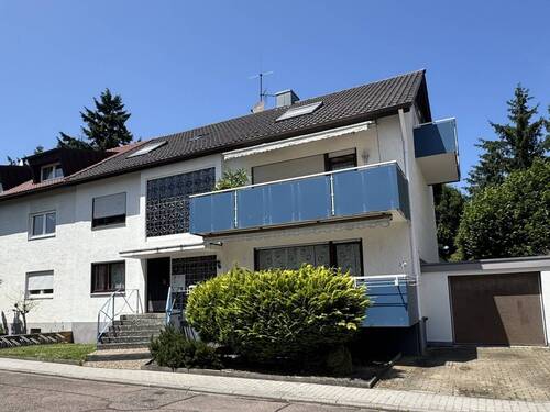 Hausansicht Vorne - 3 Zimmer Etagenwohnung zum Kaufen in Karlsruhe