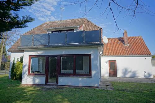 weitere Seitenansicht mit Anbau - Einfamilienhaus mit 148,00 m&sup2; in Schiffdorf zum Kaufen