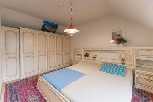 Dachgeschoss KI bearbeitet - 